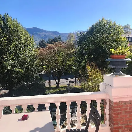 T2 Avec Terrasse Vue Hautacam Dans Villa Historique 